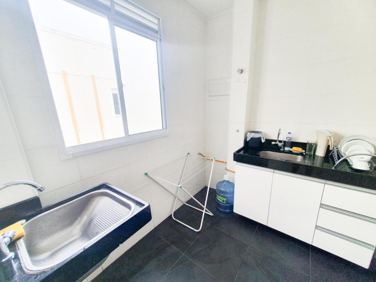 Apartamento Perto Da Praia E Do Aeroporto Lägenhet Lauro de Freitas Exteriör bild